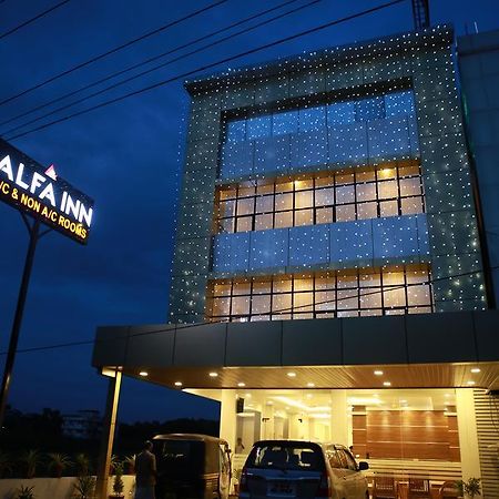 Alfa Inn Nedumbassery Esterno foto