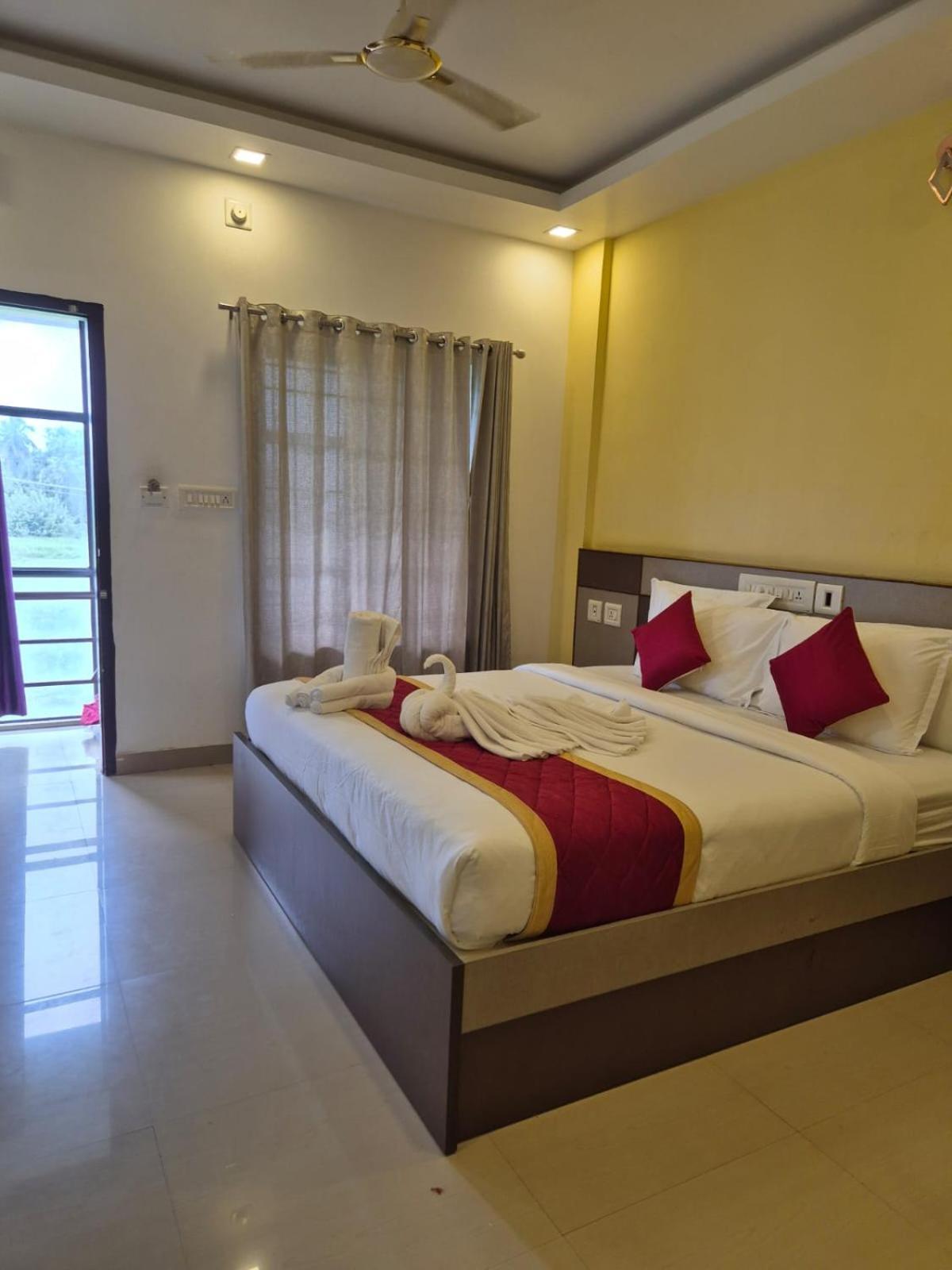 Alfa Inn Nedumbassery Esterno foto