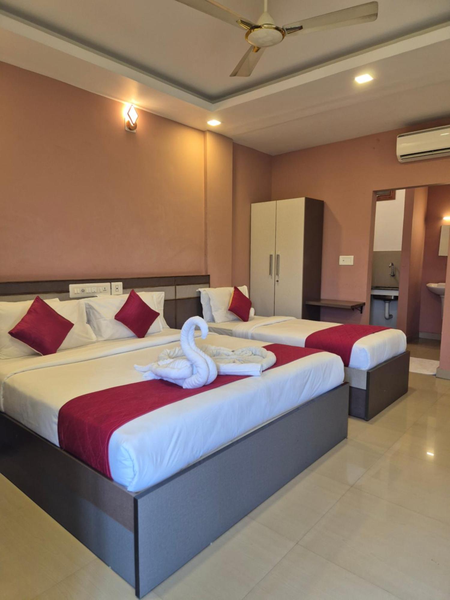Alfa Inn Nedumbassery Esterno foto