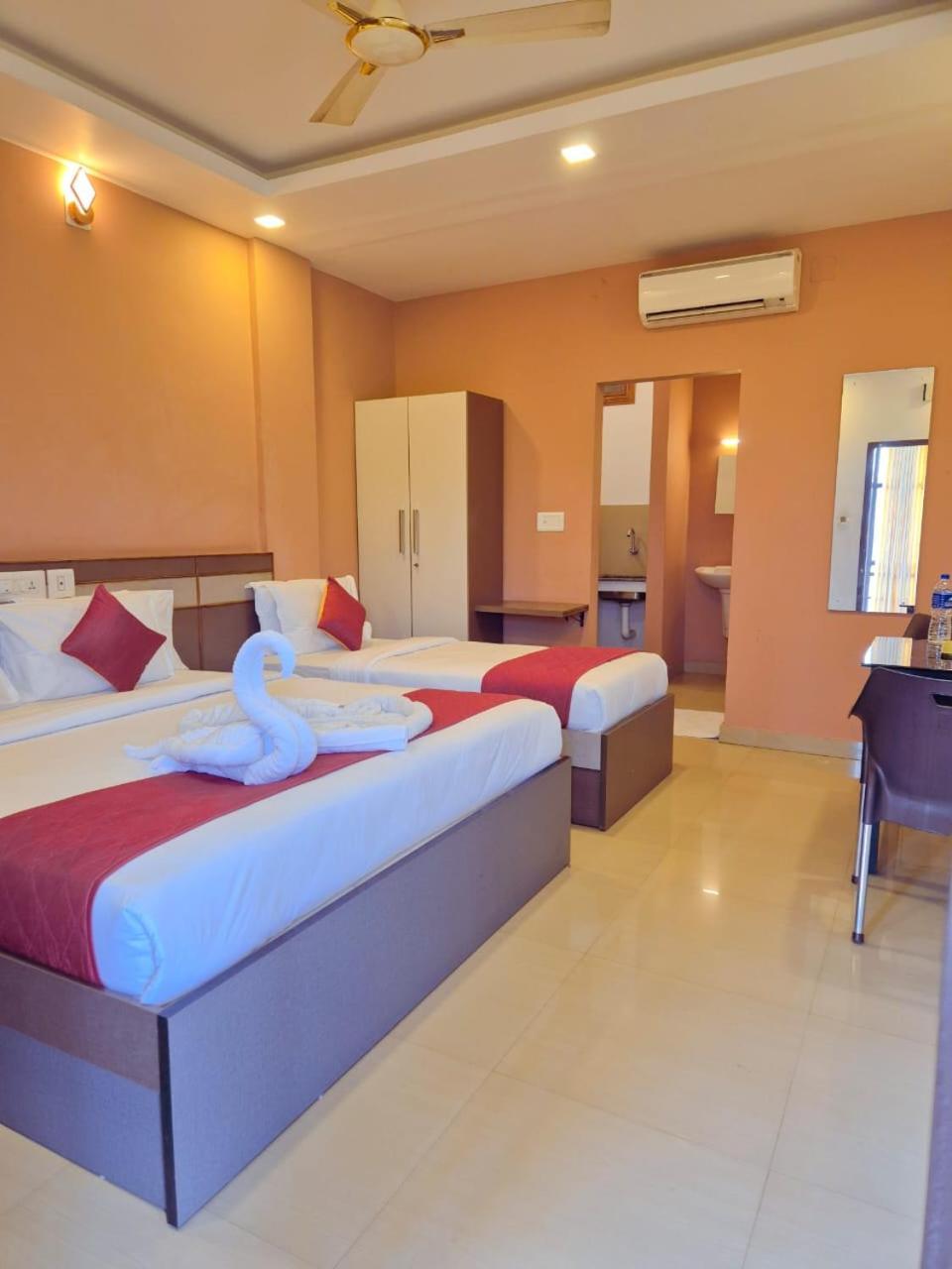 Alfa Inn Nedumbassery Esterno foto