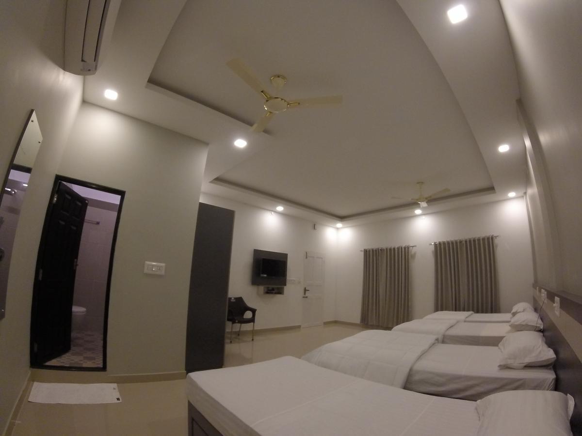 Alfa Inn Nedumbassery Esterno foto